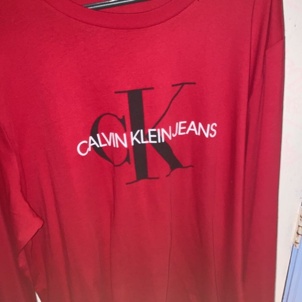 calvin klein tshirt